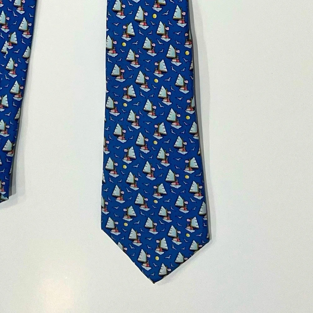 Vineyard Vines Boys’ Tie Sailboats blue one size